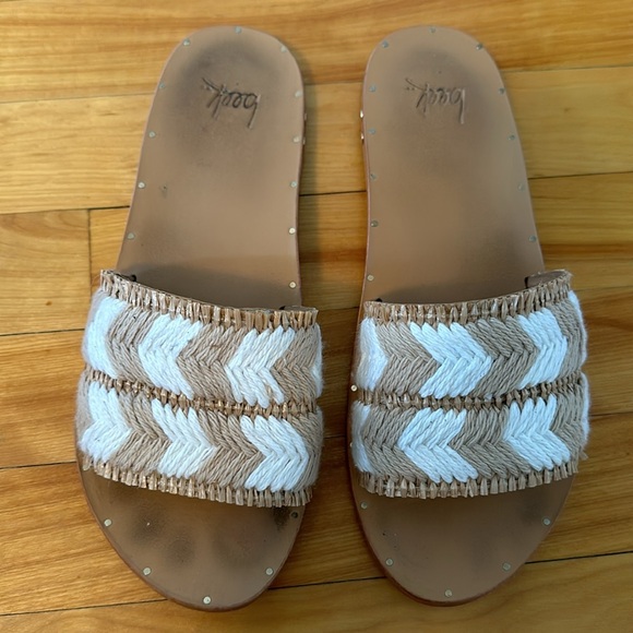 Beek Parakeet Leather Slide - Picture 3 of 5